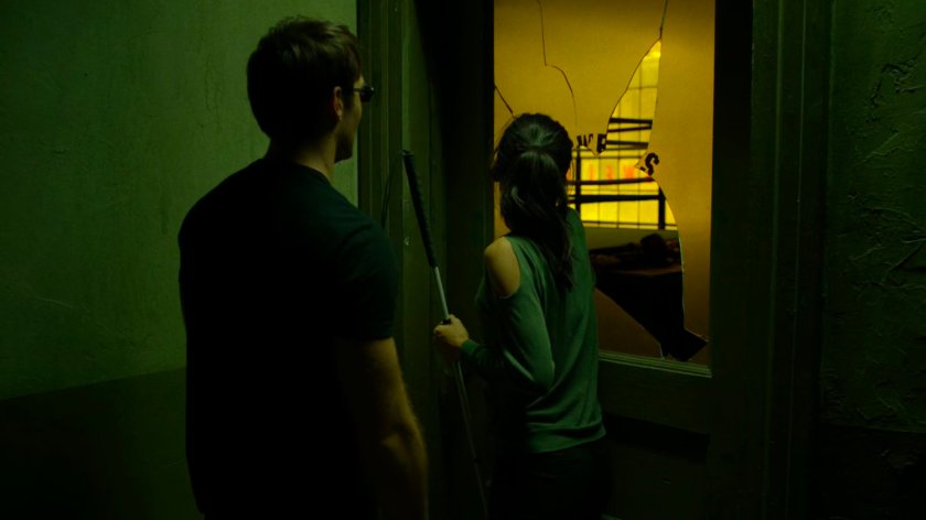 Matt and Elektra break into Fogwell's Gym.