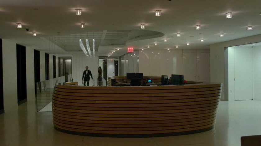 Matt and Elektra in the reception area on the 13th floor of the Yakatomi Building.
