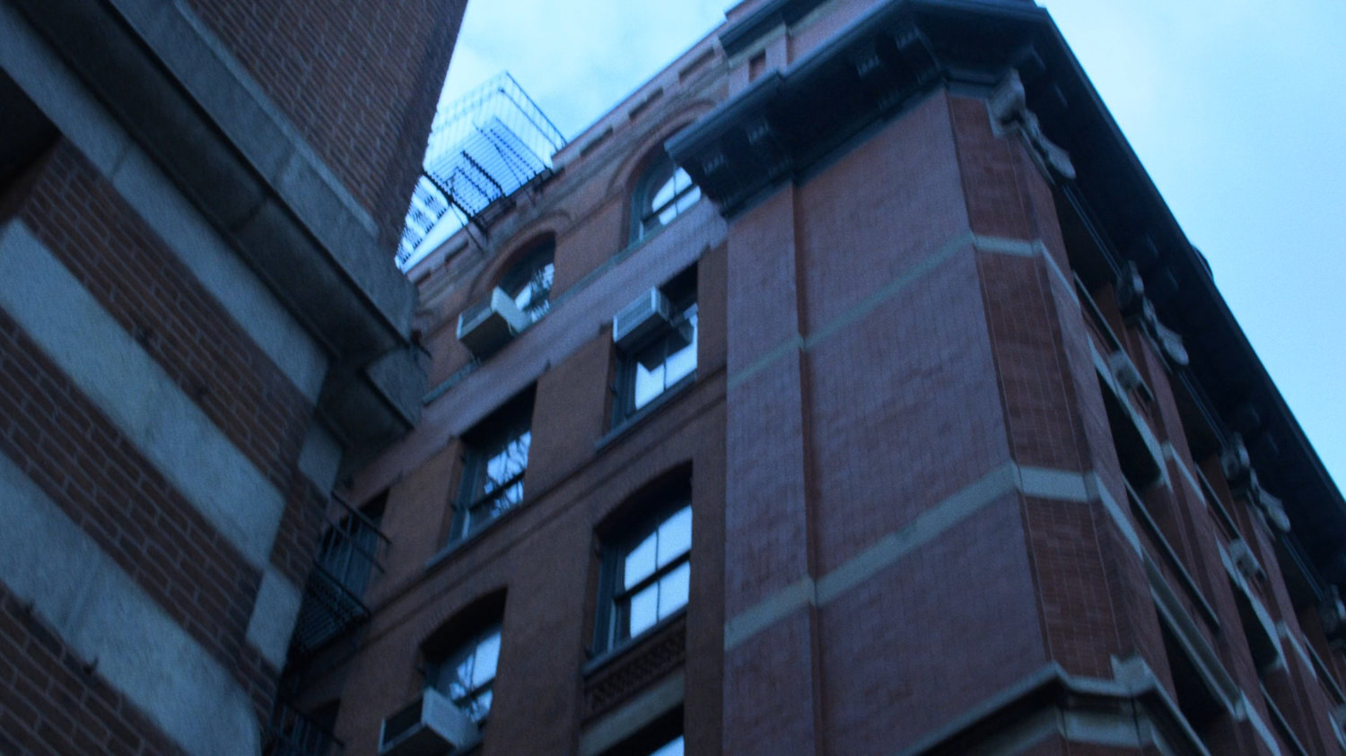 Low angel shot of a Chelsea building.