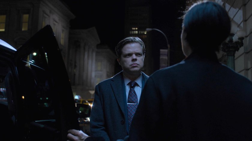 Jeri talking to Foggy outside the New York Archives.