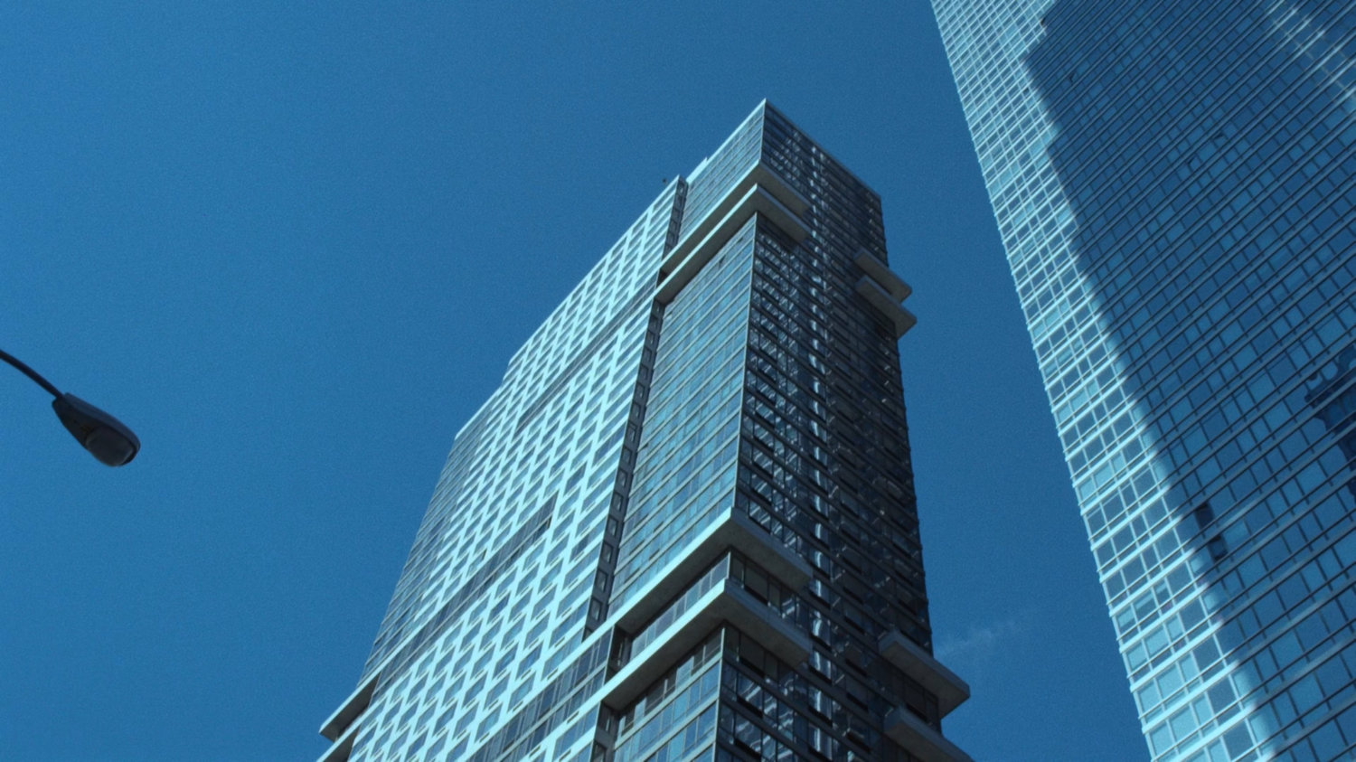 Exterior of Midland Circle Financial skyscraper.