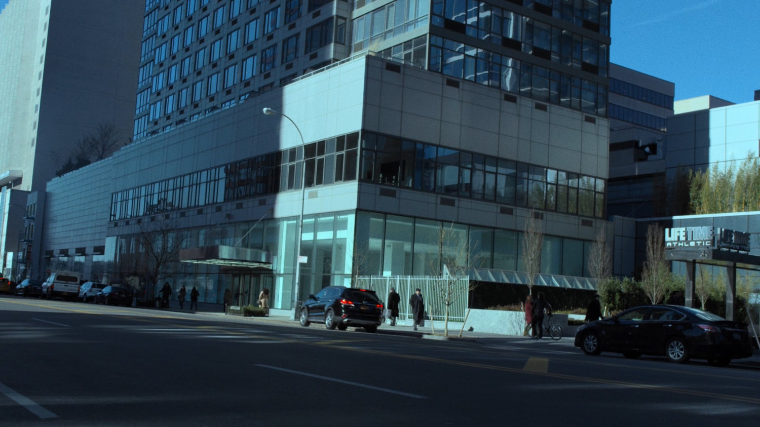 Exterior of Midland Circle Financial skyscraper.