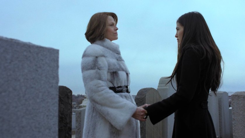 Elektra and Alexandra at the Sacred Saints Cemetery.