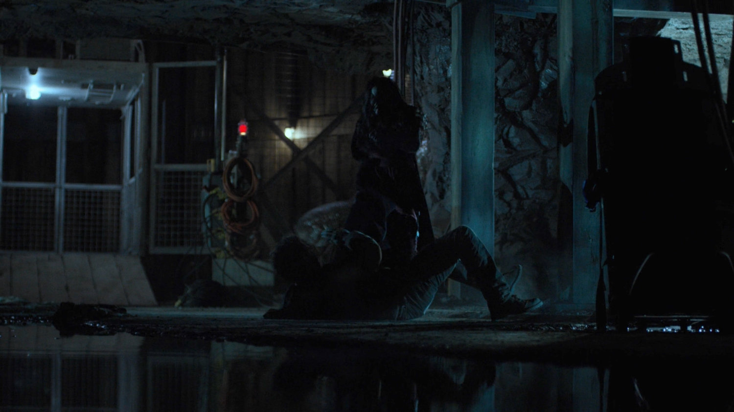 Danny and Elektra fight in a pit underneath Midland Circle.