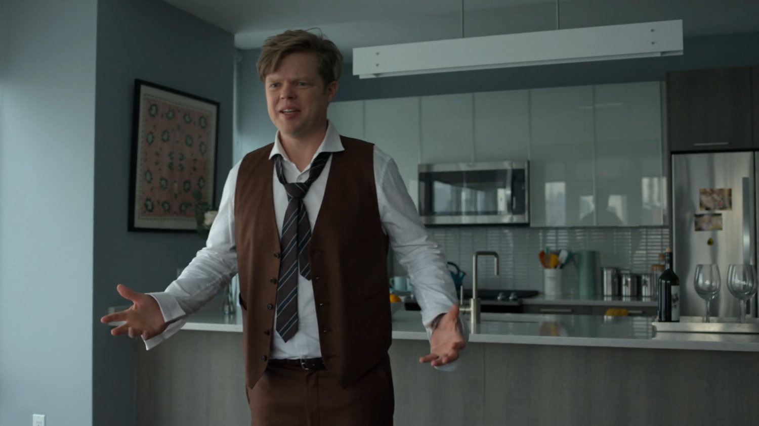 Foggy looking disheveled in Marci's apartment.