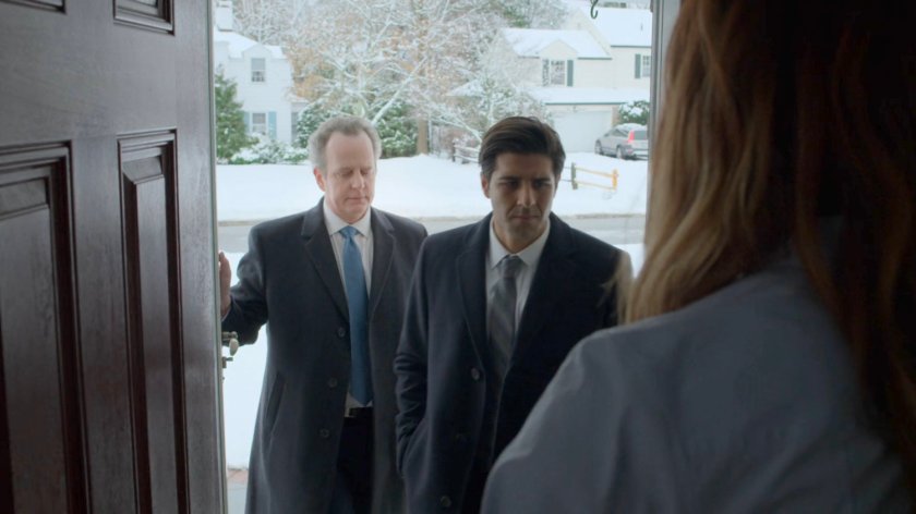 Winn and Nadeem enter SAC Hattley's front door.