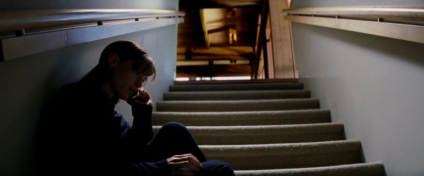 Elektra on the stairs sin the Wheelwright House.