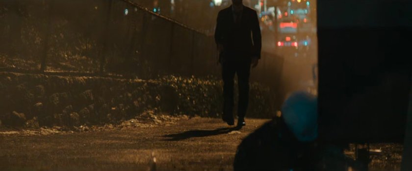 Matt investigates the site of Hector's assassination.