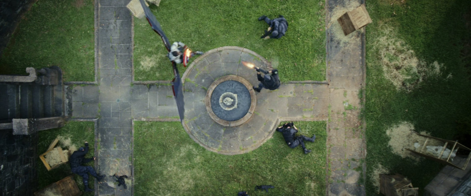 Aerial view of courtyard at Catedral de Santo Ramos.