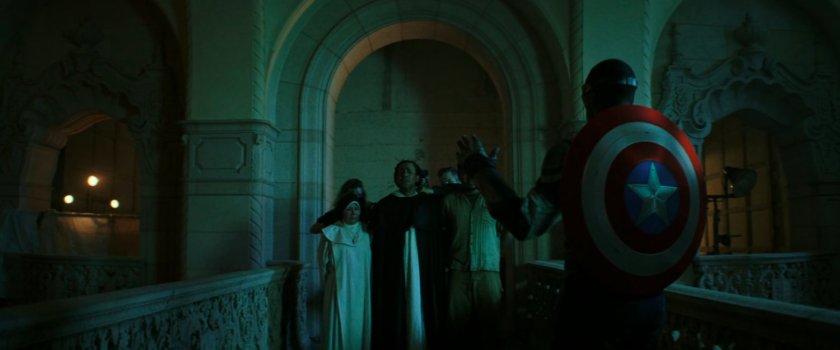 Sam approaching priests held hostage by Serpent society inside Catedral de Santo Ramos.