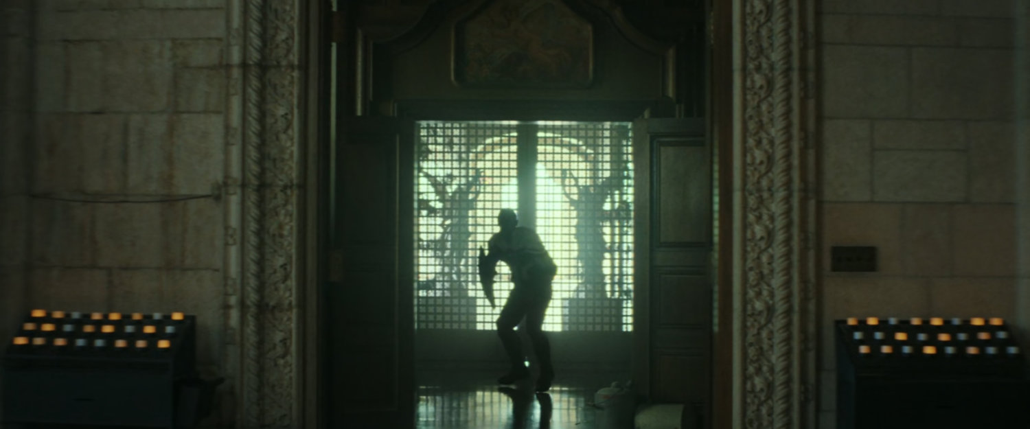 Sam entering the chapel of Catedral de Santo Ramos.