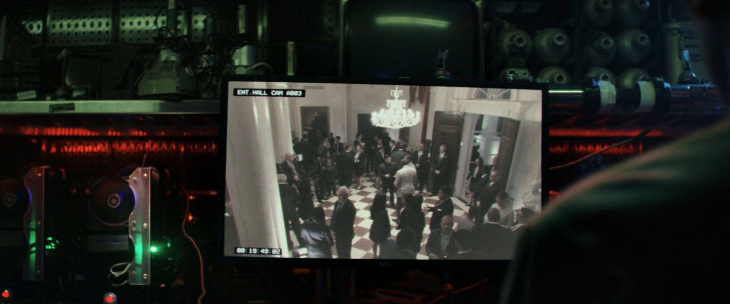 Video feed of the White House foyer.