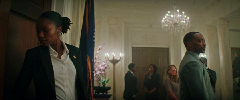 Leila and Sam in the White House hallway.