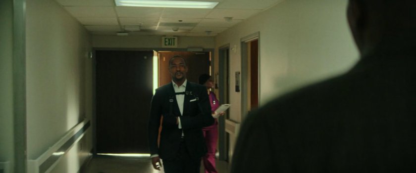 Sam and Isaiah in the hallway of Walter Reed hospital.