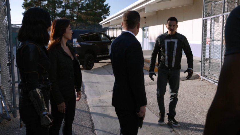 Robbie joins the Agents of SHIELD outside South Ridge Penitentiary.