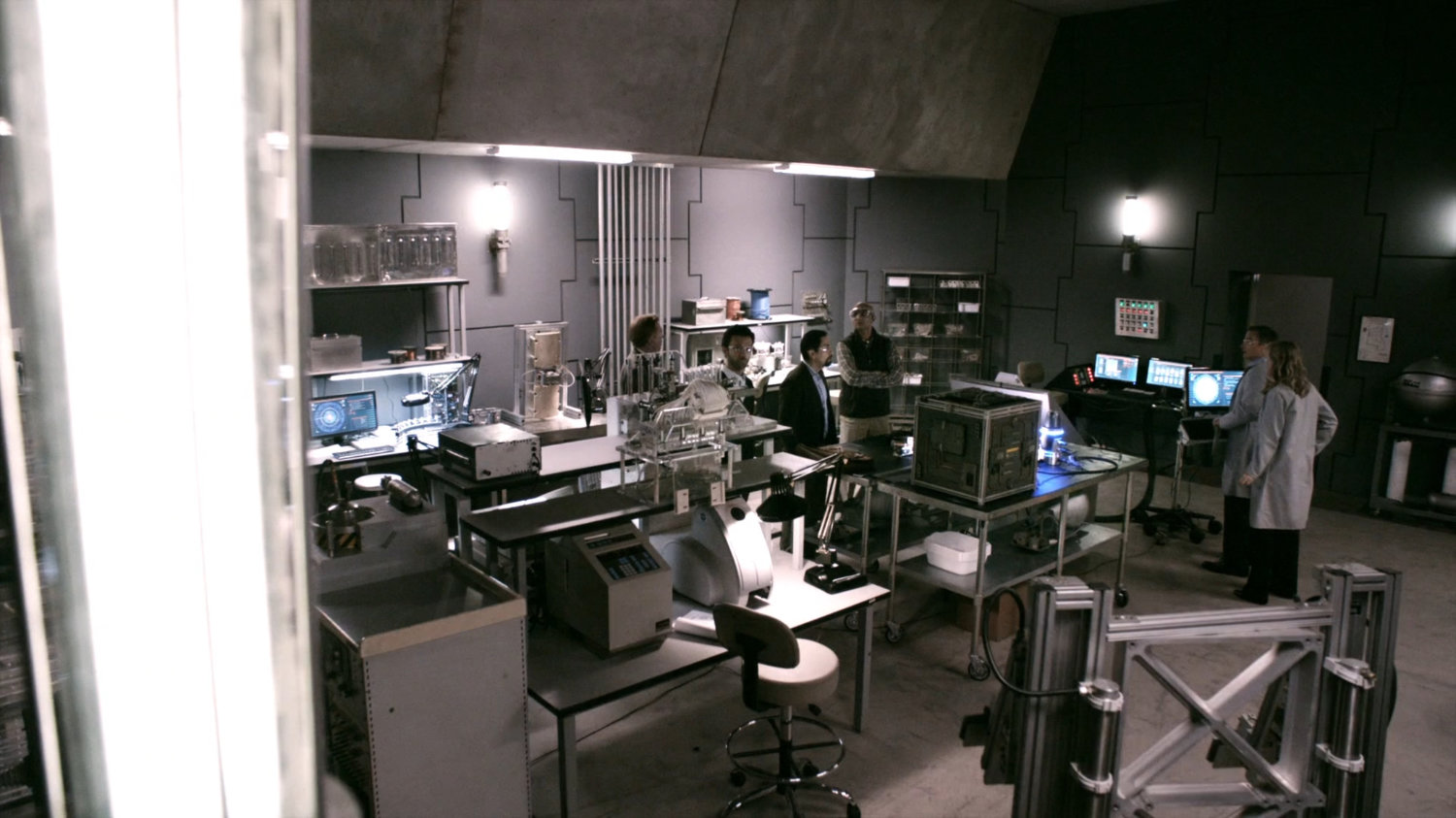 Scientists gathered in Momentum Labs.