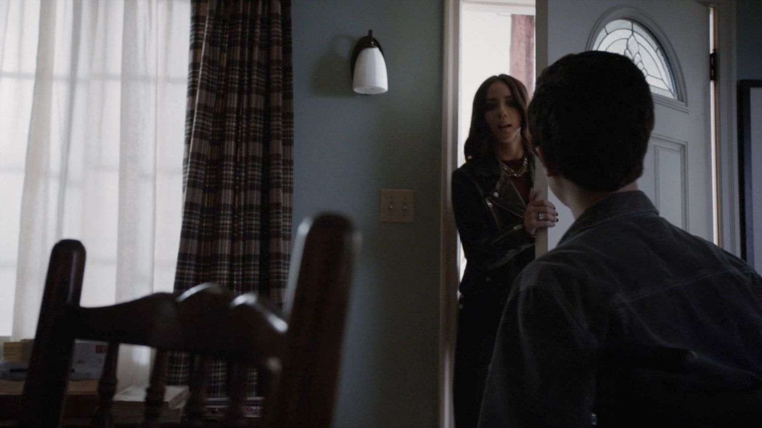Gabe answers the door to find Daisy.
