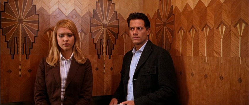 Reed and Sue in the elevator of the Baxter Building.