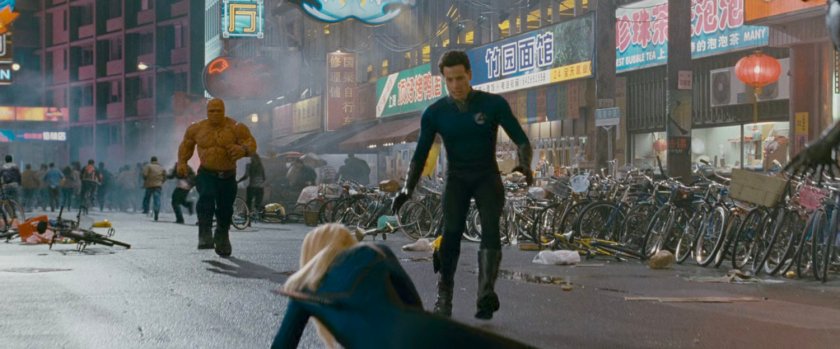 Ben, Reed, and Sue on a Shanghai street.