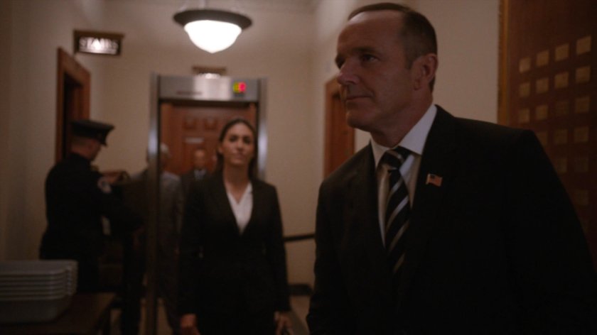 Coulson and Yo-Yo in a Senate hallway.