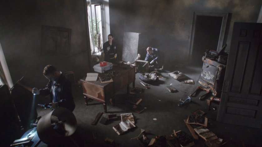 Fitz and Simmons investigate Ellen Nadeer's burned out Senate office.
