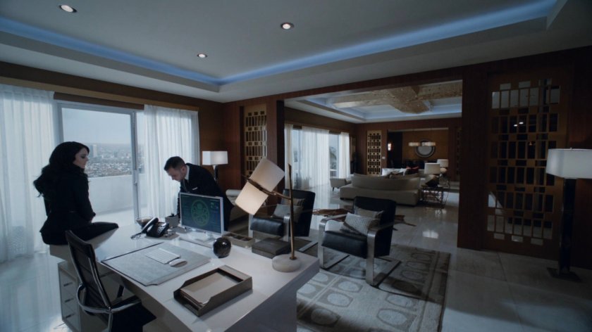 Madame Hydra and Fitz in her apartment in the Framework.
