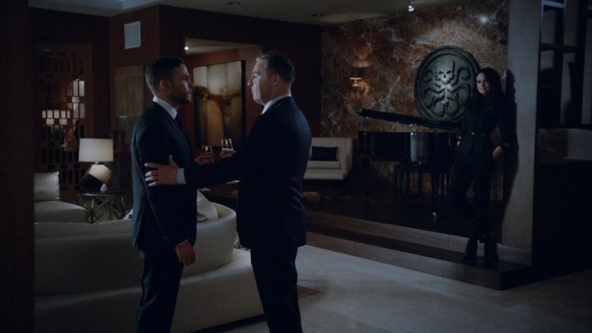 Madame Hydra, Fitz, and his Dad in her apartment in the Framework.