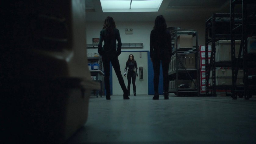 Daisy confronts Aida and Daisy LMD in a storage room.