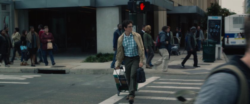 Reed crossing a street in Manhattan.