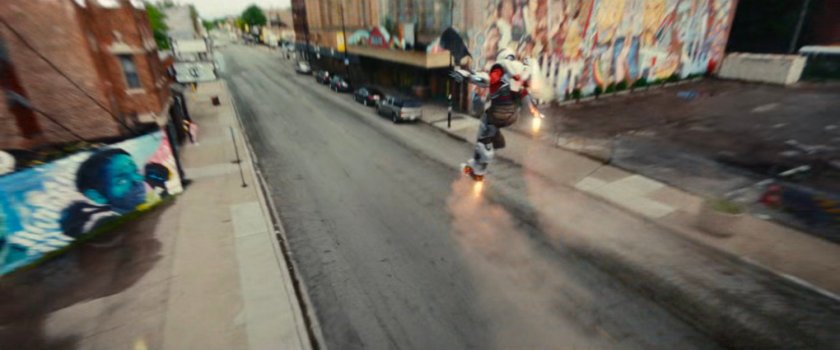 Riri coming in for a crash landing on a Chicago street.
