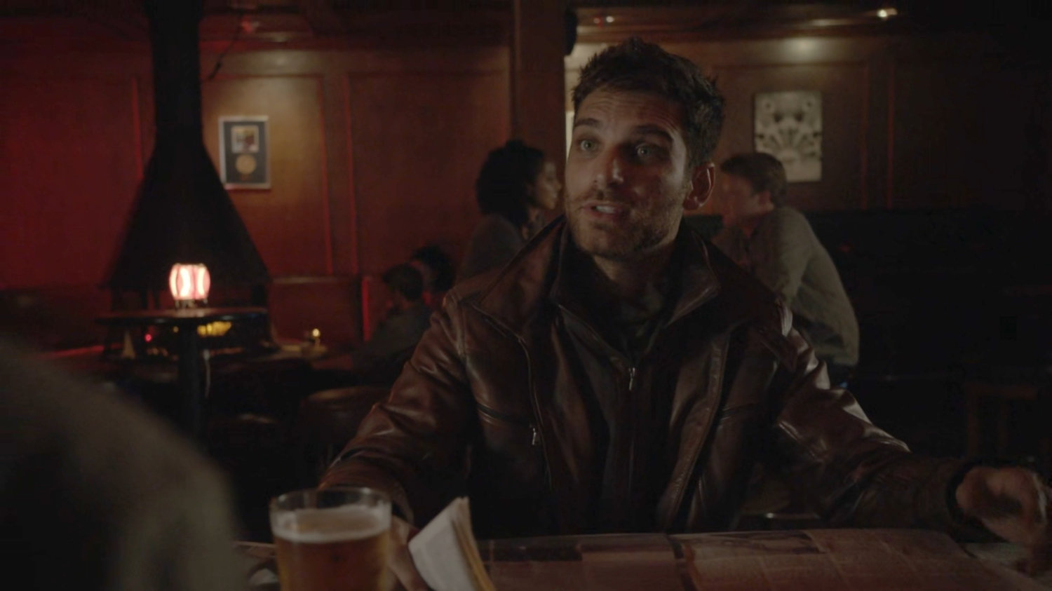 Deke in a framework representation of a bar.
