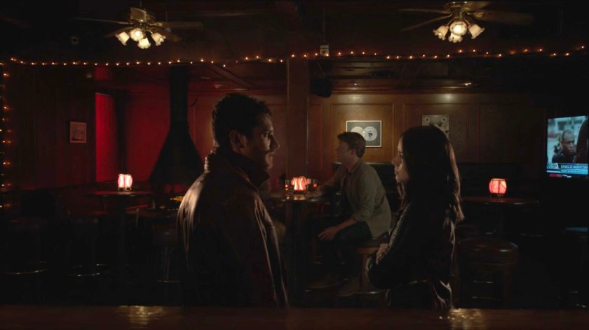 Daisy and Deke in a framework representation of a bar.