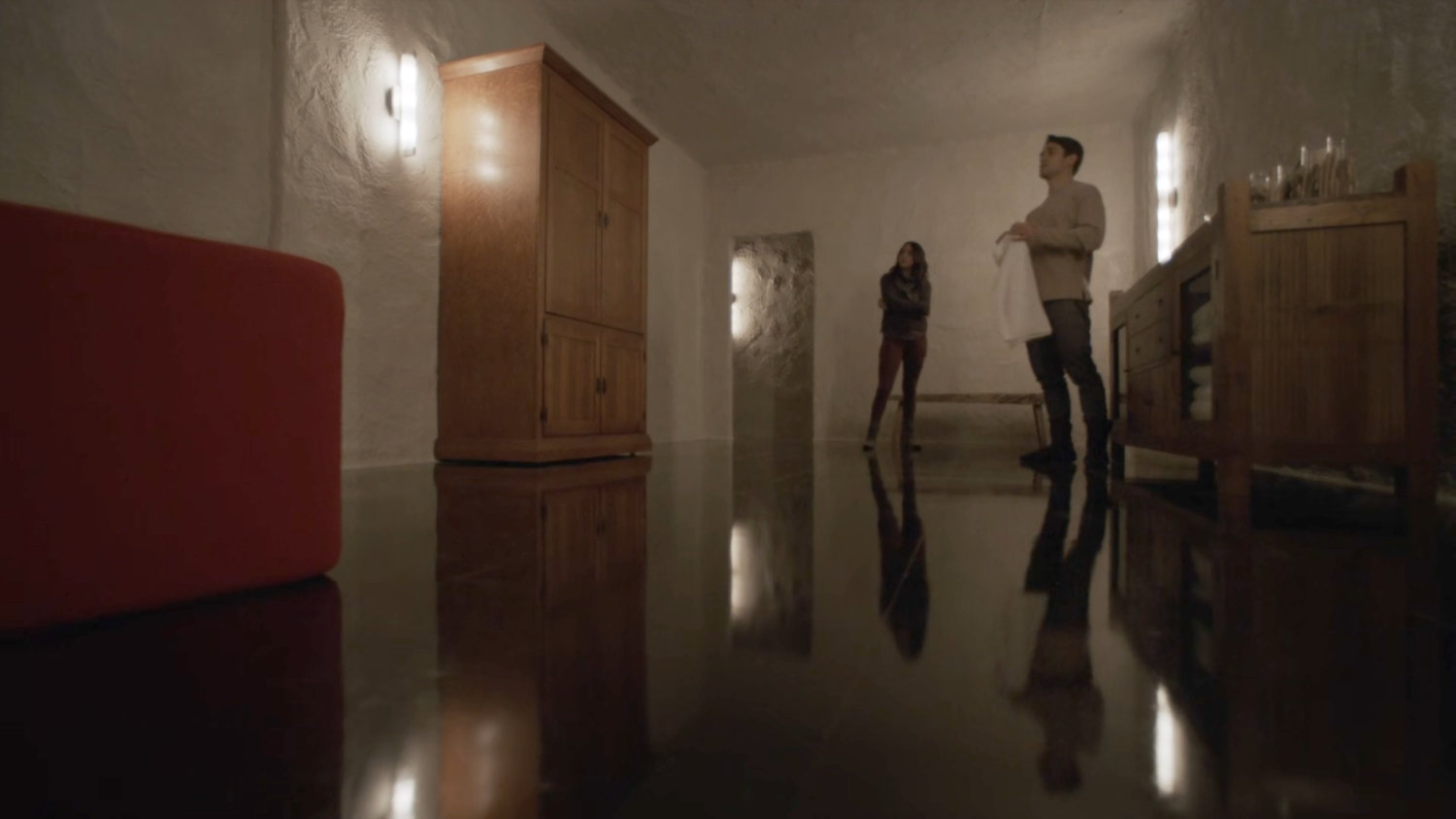Daisy and Ben in a Kree bedroom on the Lighthouse.
