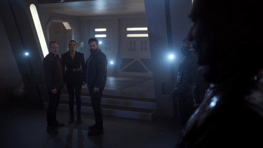 Coulson, Hale, and Talbot on Qovas's space ship.