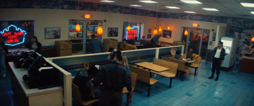 Roz and Jeri asking people to leave White Castle.