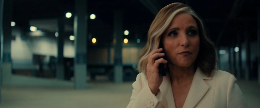 Valentina in an deserted OXE Warehouse.