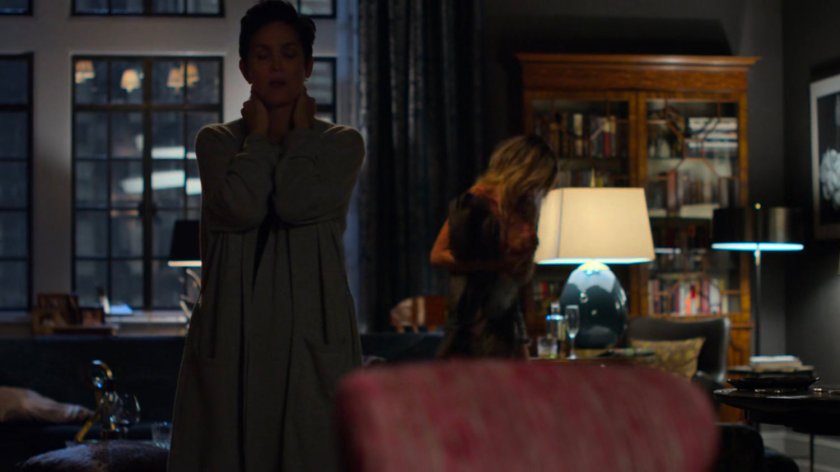 Jeri and Makayla in Jeri's apartment.