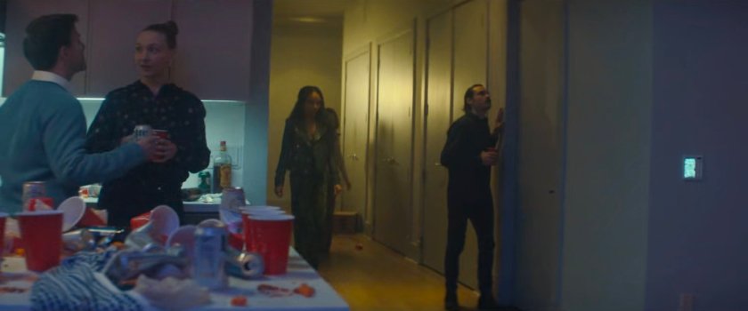 BB Urich entering Daniel's apartment.