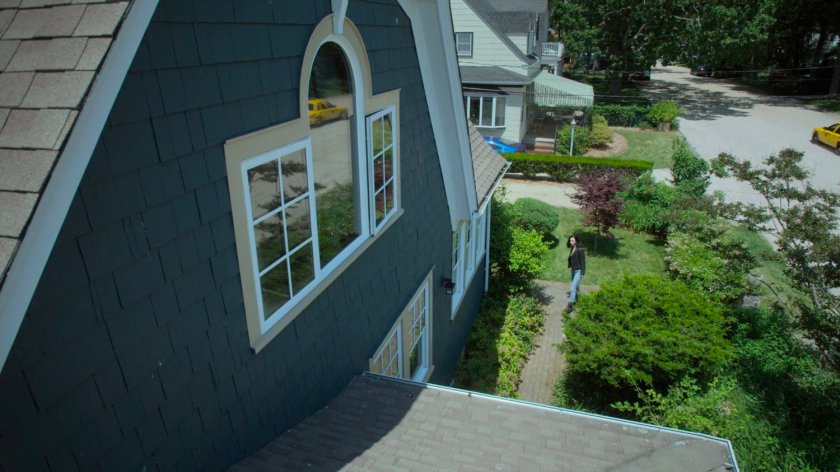 Jessica outside of Karl Malus's house.