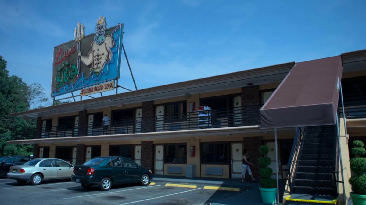 Love By The Sea Motel, Rye | MCU Location&nbsp;Scout