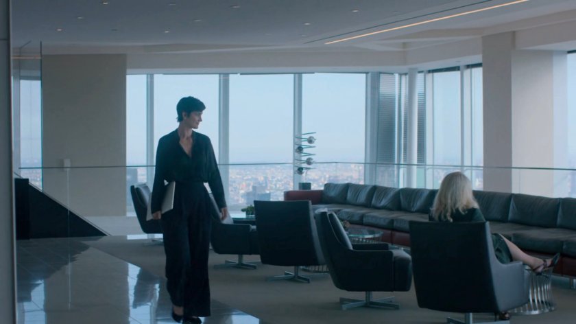 Jeri walking in the lobby of Hogarth, Chao, & Benowitz.