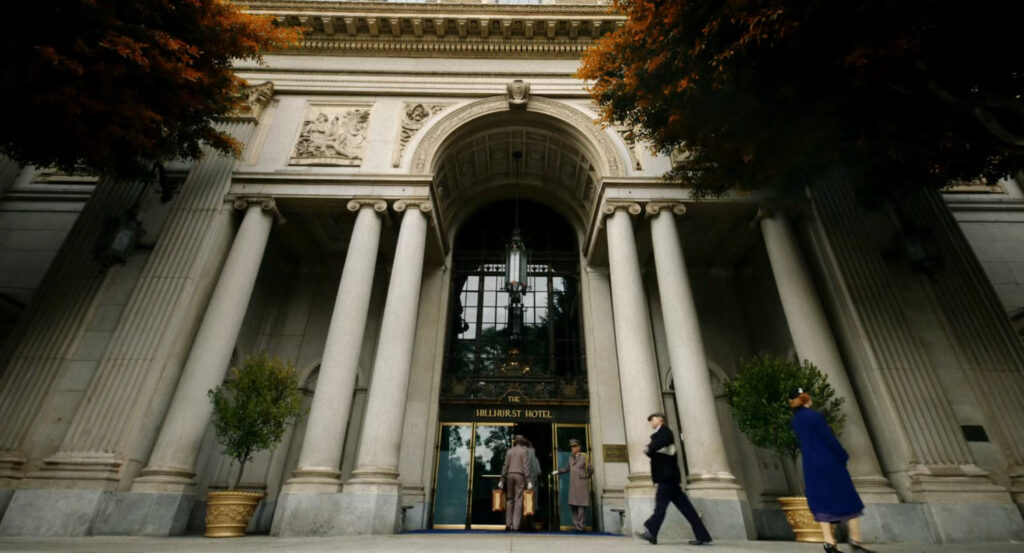 Street entrance to the Hillhurst Hotel.